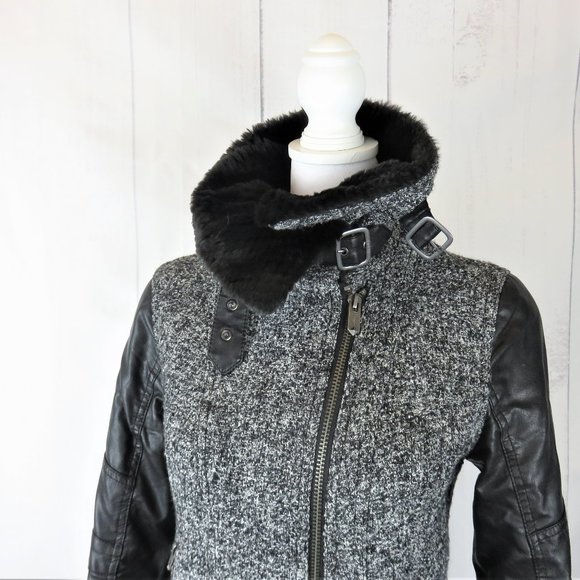 Black and White Moto Jacket Guess Vintage 90's Style Wool Blend.......325 - Picture 6 of 15